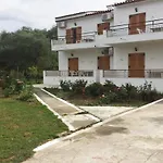 Captains Apartments